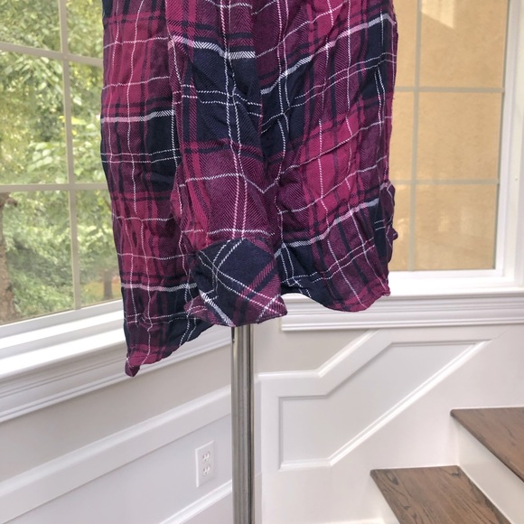 Berry & navy button down - Picture 5 of 8